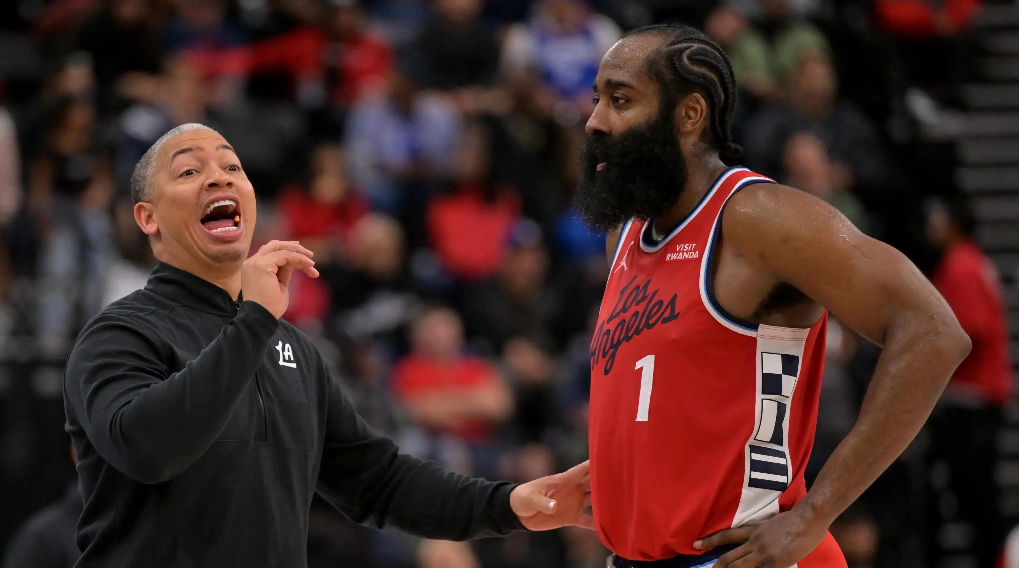 开云入口-包含里程碑夜山东男篮豪取连胜；NBA总决赛冲刺阶段刷纪录；底气十足；年轻球员得到机会的词条